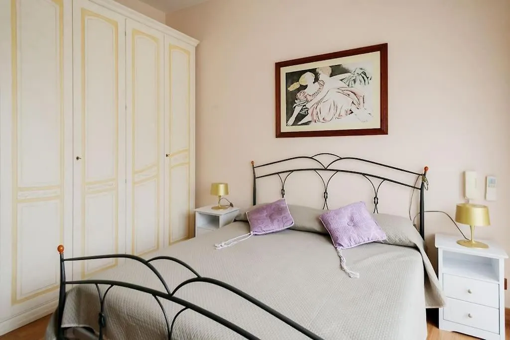 Casa Angelina Con 3 Camere Da Letto Rome Apartment