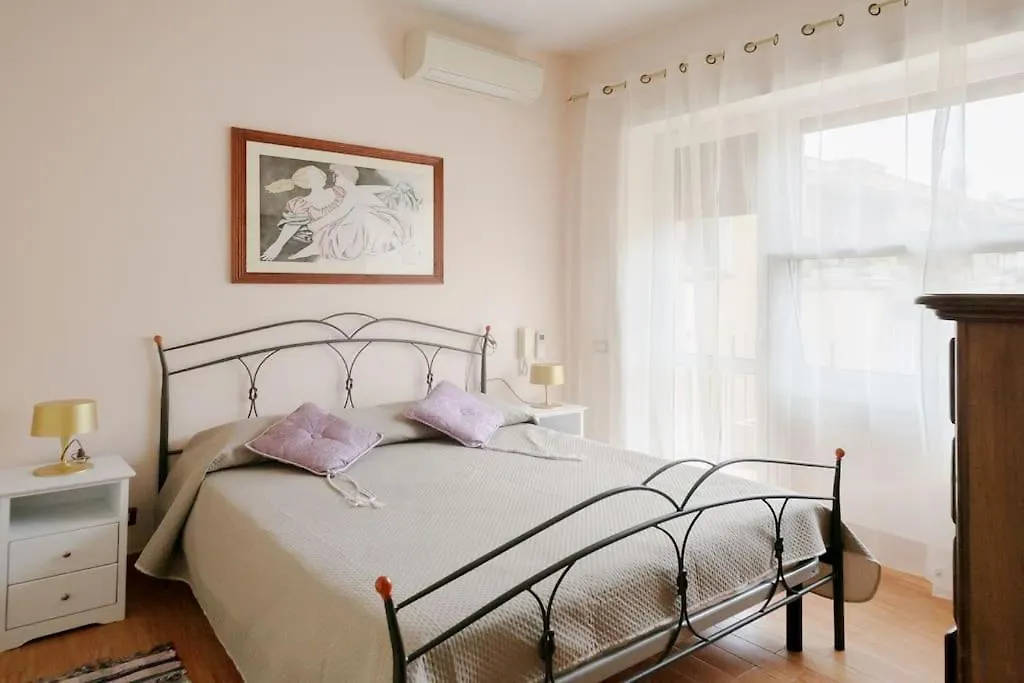 Casa Angelina Con 3 Camere Da Letto Rome 0*,