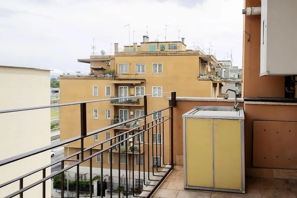 Casa Angelina Con 3 Camere Da Letto Rome Apartment